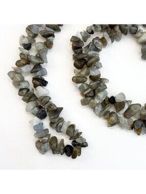 Multicolored Labradorite Chip Beaded Chip Vintage Green Necklace - 36"